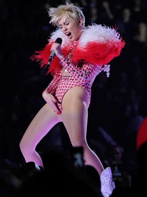 Impugnan censura a concierto de Miley Cyrus en Dominicana