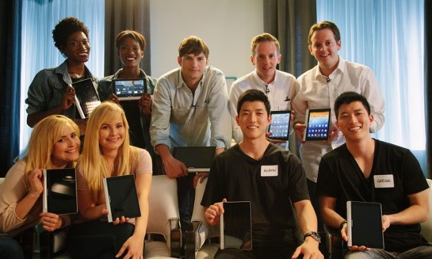 Lenovo y Ashton Kutcher presentan la nueva YOGA Tablet 2 Pro
