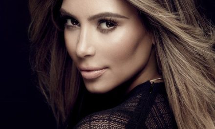Kim Kardashian cumple años  y así lo festejan en E! Entertainment Television