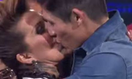 Alejandra Guzmán besa en la boca a participante de reality