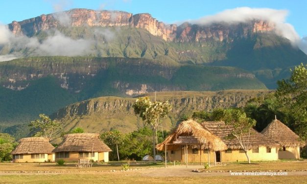 Descubre el poder del amor a los pies del Auyantepuy Este diciembre de 2014