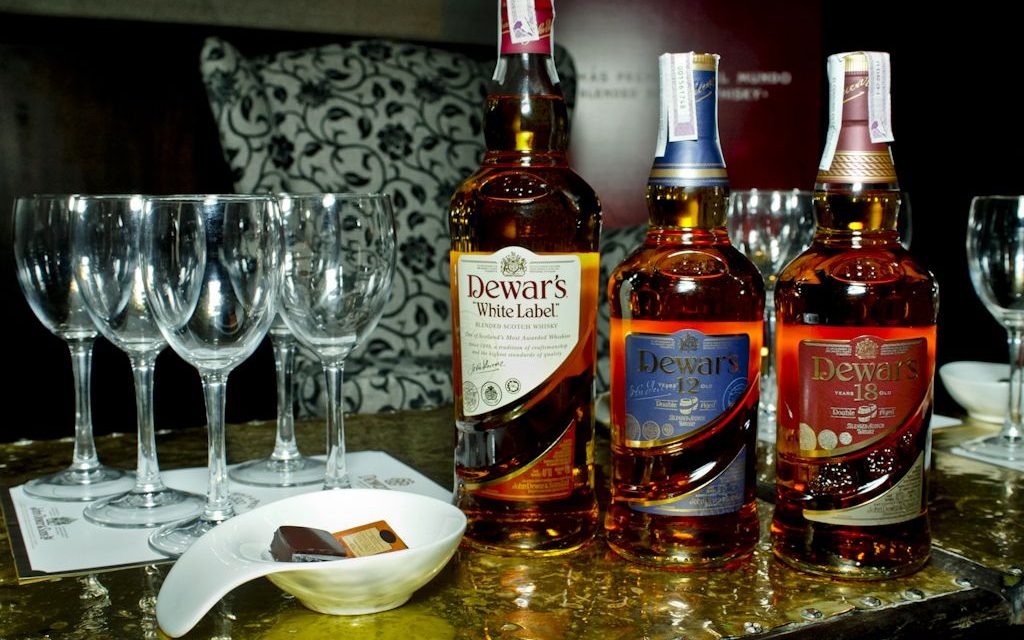 DEWAR’S White Label, DEWAR’S 12 y DEWAR’S 18 acompañaron al chocolate
