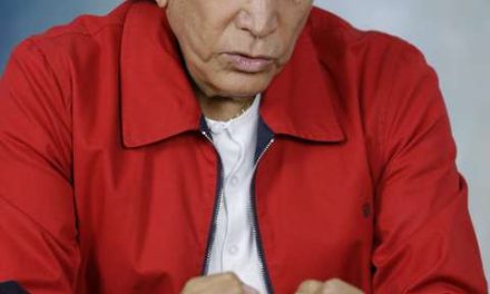 ‘El Puma’ Jose Luis Rodríguez  desmiente rumores sobre su muerte y señala a responsables