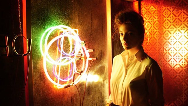 Lorde celebra sus 18 años con video de ‘Yellow Flicker Beat’ (+Video)