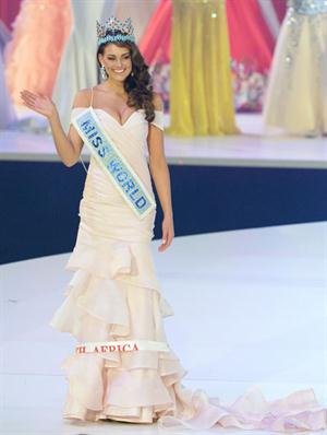 Rolene Strauss, Miss sudafrica fue coronada como Miss Mundo 2014