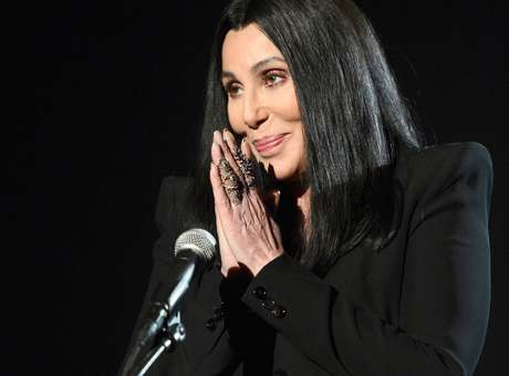La salud de Cher empeora por virus que afectó sus riñones