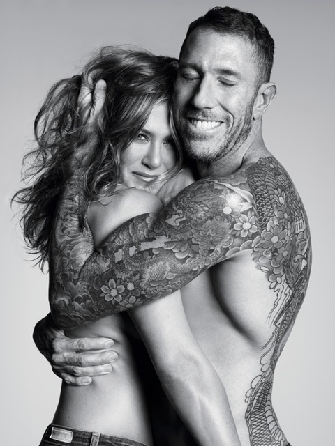 ¡Jennifer Aniston poso desnuda con su estilista! (+Foto)