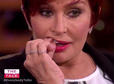 Sharon Osbourne pierde un diente durante programa de TV (+Video)