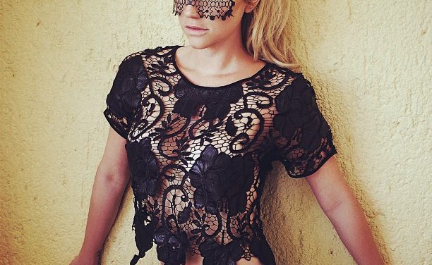 Kesha presume sus curvas en ropa interior (+Foto)