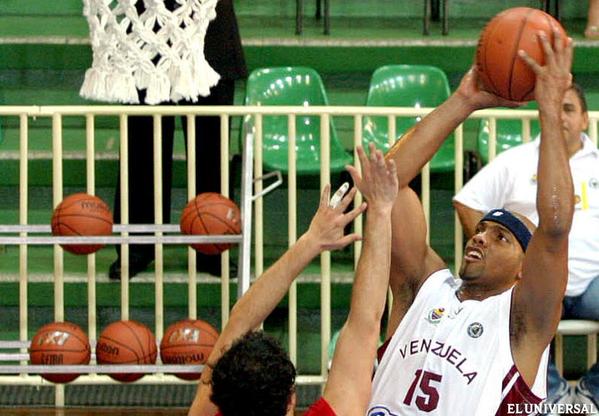 Asesinaron al exbasquetbolista Carlos Morris durante motín en cárcel de Cumaná