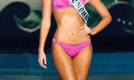 Showbiz recibe a Miss Universo, la colombiana Paulina Vega