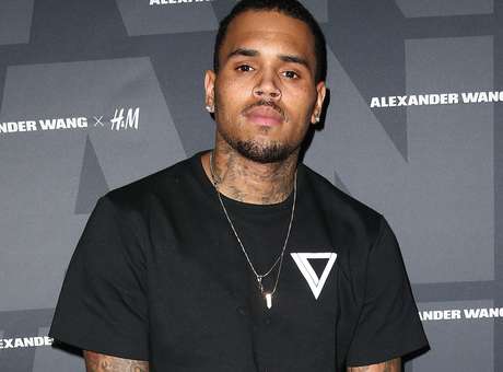 Salen a la luz supuestas fotos íntimas de Chris Brown