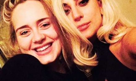 Lady Gaga y Adele generan especulaciones de dúo con ‘selfie’