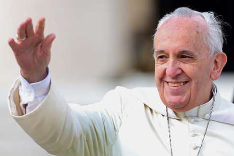 El Papa Francisco sostiene histórica reunión con un transexual