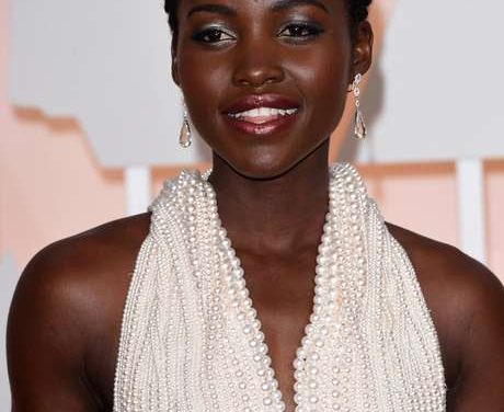 Lupita Nyong’o denuncia robo de vestido que usó en los Oscar