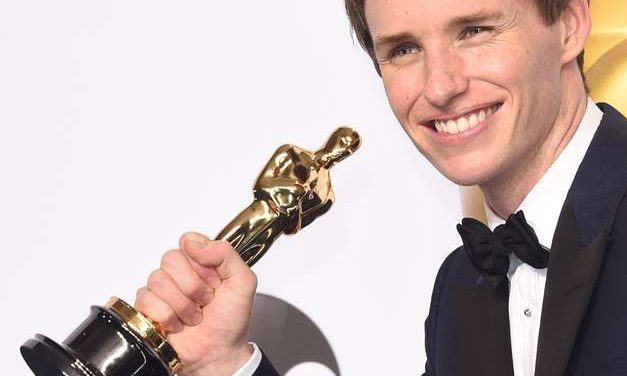 Eddie Redmayne gana el Oscar por ‘La Teoria del Todo’
