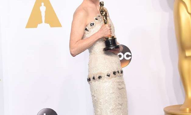 Julianne Moore gana Oscar a mejor actriz con ‘Still Alice’