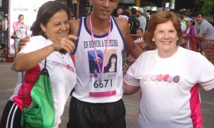 Digitel patrocinó la primera Carrera-Caminata de SenosAyuda