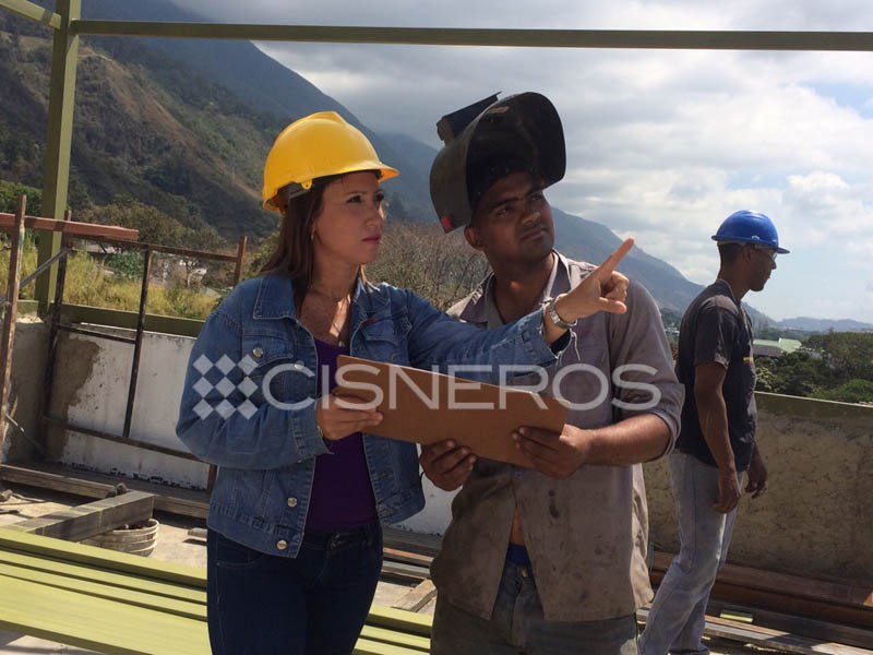 Cisneros Media anuncia que llegó el momento de #ÉlPorElla