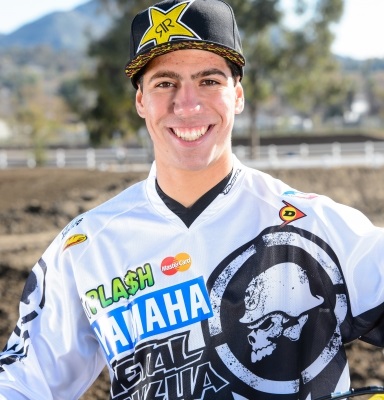 El piloto Venezolano Anthony Rodriguez (@AnthonyMx62) hace historia en el AMA Supercross!