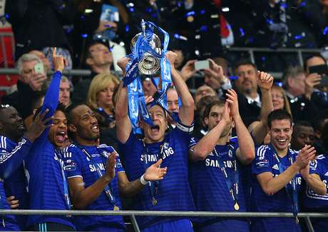 Chelsea y Mourinho conquistan la Capital One