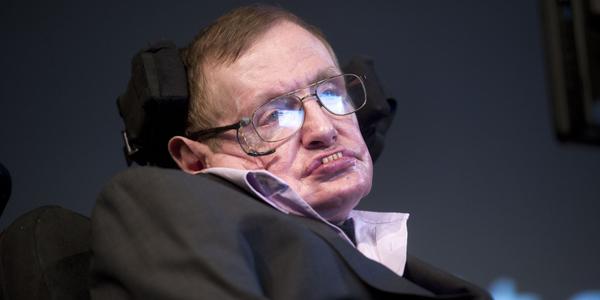 Stephen Hawking: »La humanidad no sobrevivirá si no huye al espacio»