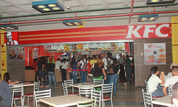KFC inaugura segundo local en Aragua