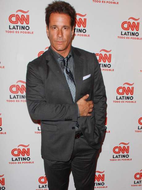 Fernando Carrillo reta a la mujer que lo acusa de abuso