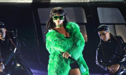 Acusan a Rihanna de copiar su nueva canción »Bitch Better Have My Money» (+Videos)