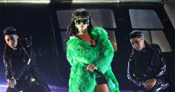 Acusan a Rihanna de copiar su nueva canción »Bitch Better Have My Money» (+Videos)