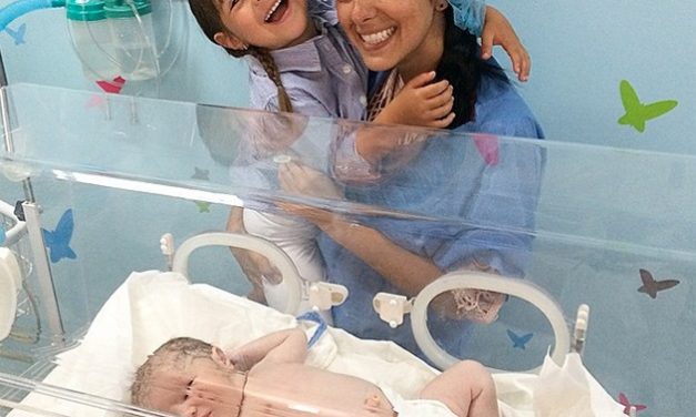 Patricia Schwarzgruber se convirtió en madre por segunda vez