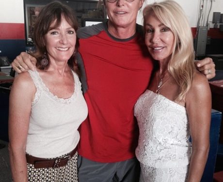 Bruce Jenner tiene emotiva reunión con sus exesposas