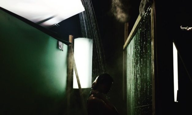 Selena Gomez enciende Instagram con su foto en la ducha (+Foto)