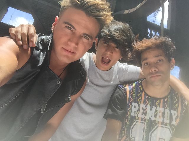 GUSTAVO ELÍS GRABA NUEVO VIDEO CON NAEL Y JUSTIN (+Video)