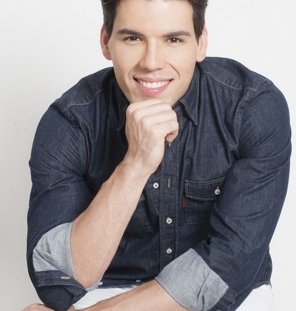 Andrés Figueredo se abre paso en la actuación