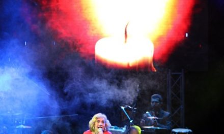 María Teresa Chacín  cantó su pasión por Venezuela en el C.C Chacao