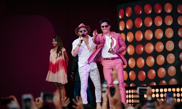 Chino y Nacho encendieron los Premios Heat de HTV