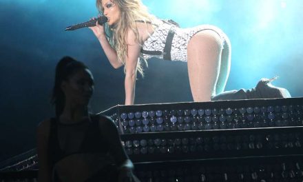 Jennifer Lopez recibe críticas tras presentar show ‘sexual’ (+Fotos)