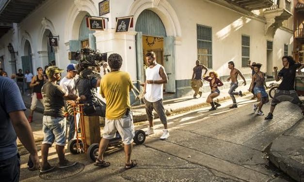 Ricky Martin estrena su nuevo videoclip de »La Mordidita» ft Yotuel (+Video)