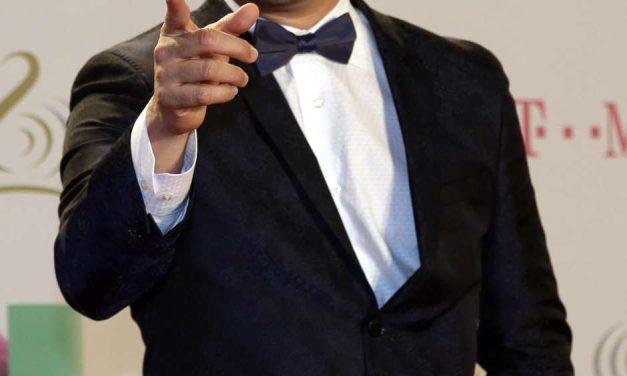 Víctor Manuelle pide oportunidad para los nuevos salseros