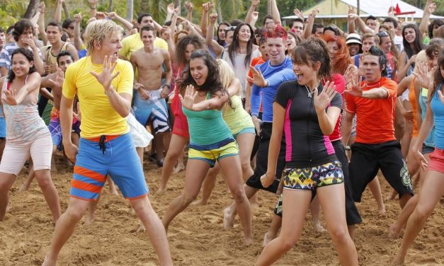 Estreno: TEEN BEACH 2 en Disney Channel // Domingo 12/7 – 8:30 PM