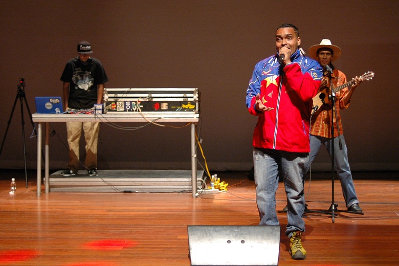 El hip hop con compromiso fluyó en el Teatro Bolívar