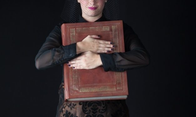 Una bruja se enamora en Teatrex El Hatillo