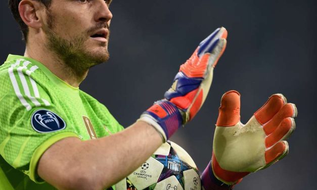 Ya es Oficial: Iker Casillas ficha por el Oporto
