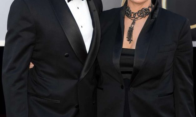 Esposa de Hugh Jackman le prohíbe actuar con Angelina Jolie