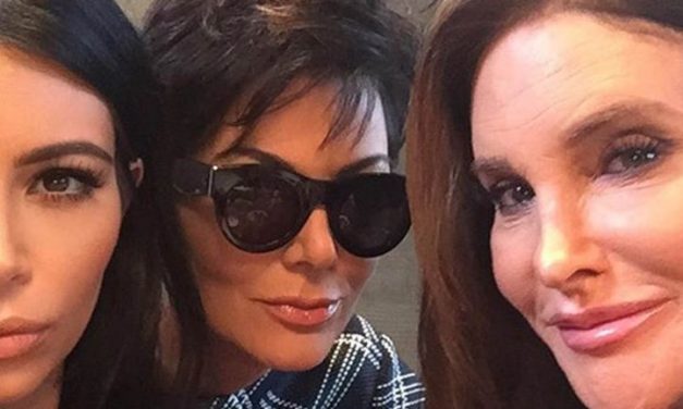 Publican la primera foto de la madre de Kim Kardashian junto a Caitlyn Jenner