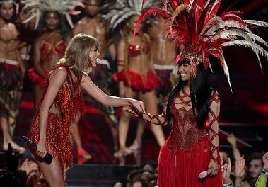 ¡Nicki Minaj y Taylor Swift cantaron juntas en los MTV VMA 2015! (+Video)