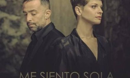 La estrella Italiana Alessandra Amoroso lanza »Me siento sola», acompañada por Mario Domm