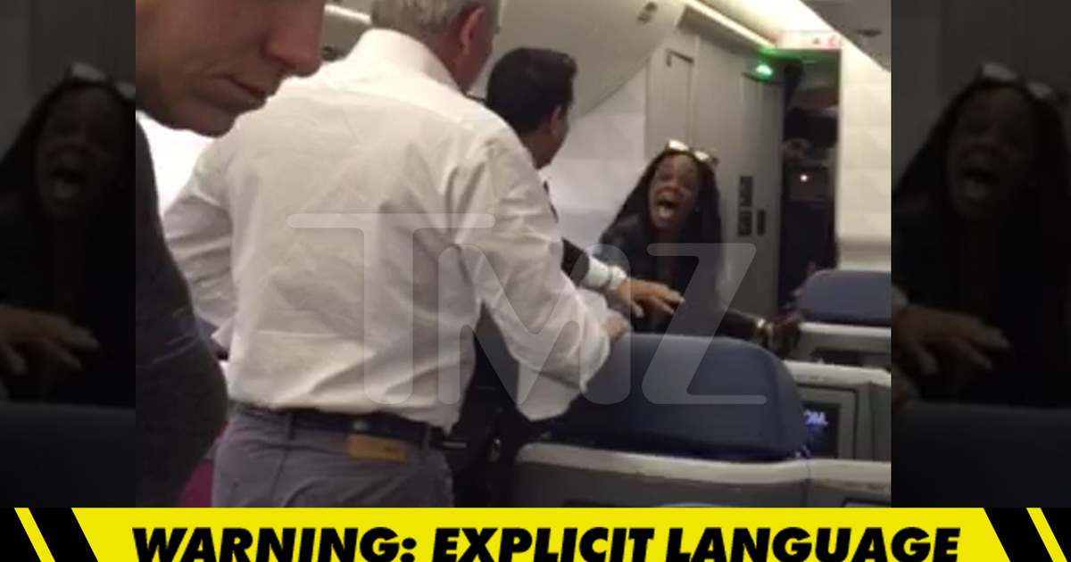 Azealia Banks estalla y arma tremendo escandalo tras aterrizaje de avión (+Video)