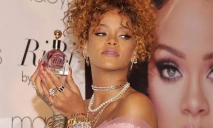 Rihanna da su voto anticipado a Kanye West